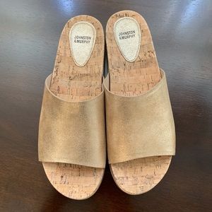 Johnston & Murphy Jenny slide, gold, size 10 shoe